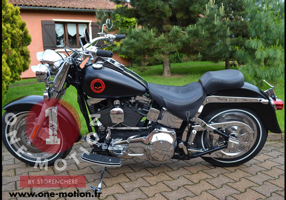 Harley Davidson Fat Boy Avec Flanc Blanc Harley Davidson Fat Boy Avec Flanc Blanc
